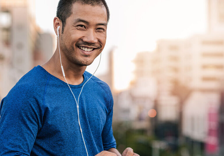 Unmarried man contemplates his estate planning needs on a run