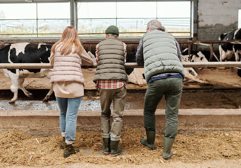 Farm owner communicates with his heirs about family business